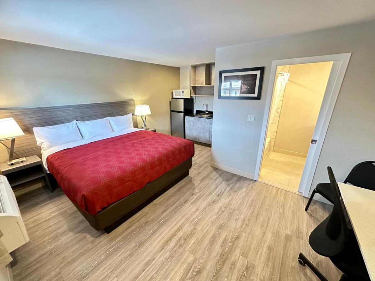 Econo Lodge Inn & Suites Пінчер-Крік Екстер'єр фото